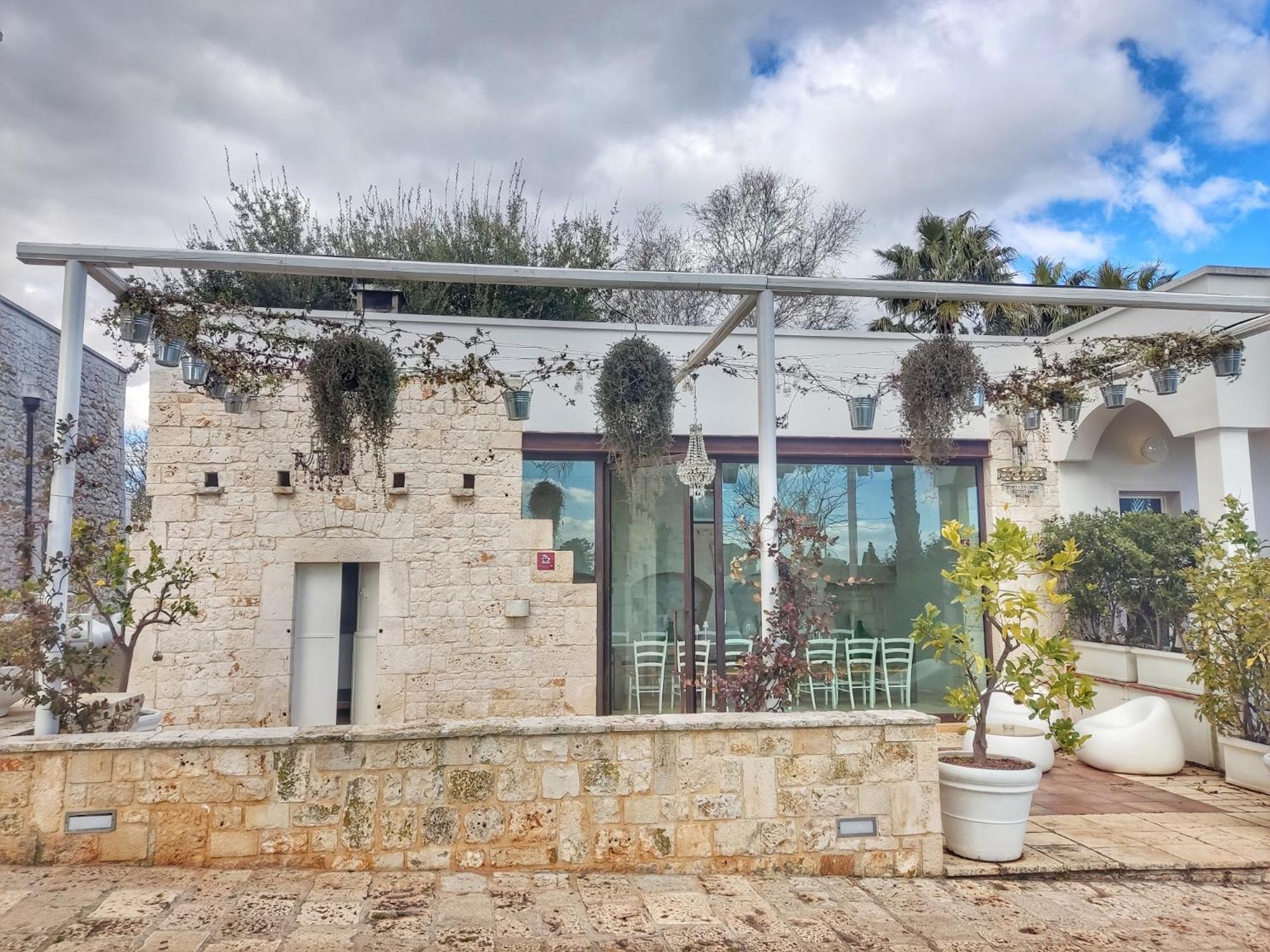Masseria Torre Catena Resort & Restaurant โปลีญาโนอามาเร ภายนอก รูปภาพ