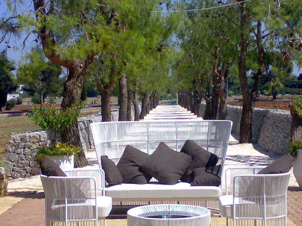 Masseria Torre Catena Resort & Restaurant โปลีญาโนอามาเร ภายนอก รูปภาพ