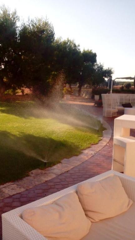 Masseria Torre Catena Resort & Restaurant โปลีญาโนอามาเร ภายนอก รูปภาพ