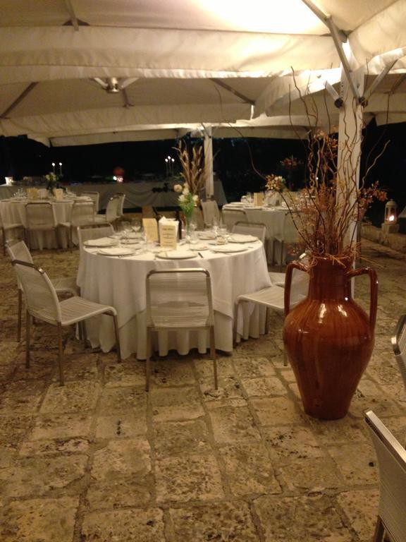 Masseria Torre Catena Resort & Restaurant โปลีญาโนอามาเร ภายนอก รูปภาพ