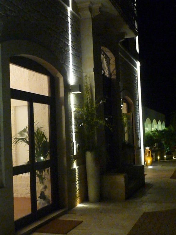 Masseria Torre Catena Resort & Restaurant โปลีญาโนอามาเร ภายนอก รูปภาพ