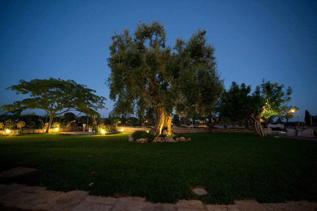 Masseria Torre Catena Resort & Restaurant โปลีญาโนอามาเร ภายนอก รูปภาพ